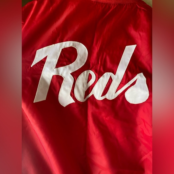 Vintage Hartwell 90s Red Windbreaker Jacket with White Stripes “REDS” Sports Med - Picture 4 of 8